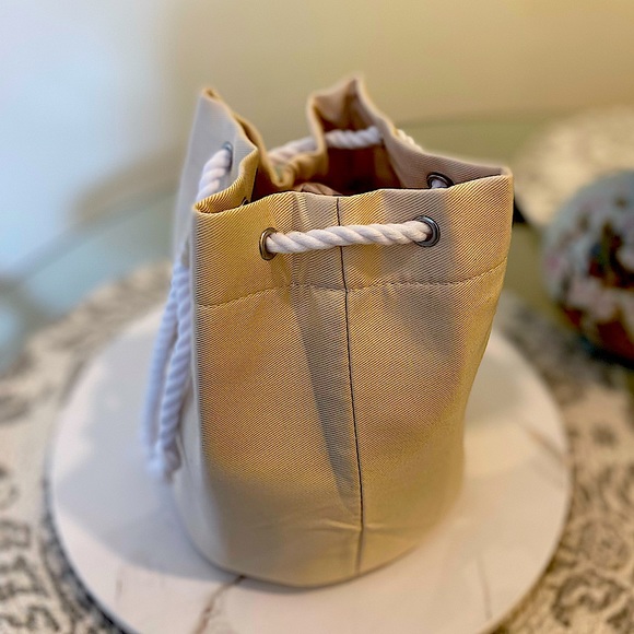 Dior - Makeup Pouch - Picture 4 of 7